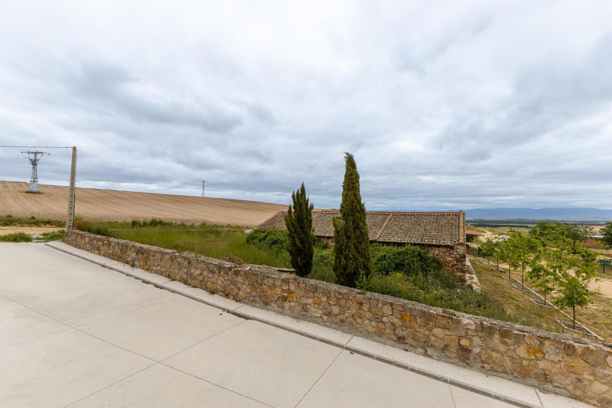 La Casona Y Casitas De Tabladillo Villa Santa Maria la Real de Nieva Exterior photo